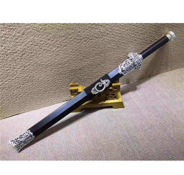 银装九龙剑