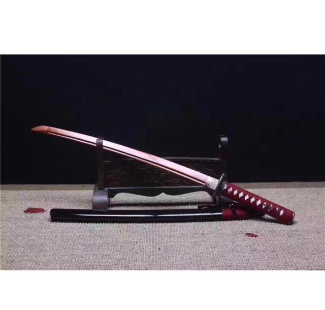 发红高锰武士刀
