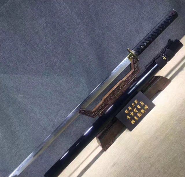 长款火焰直刀 