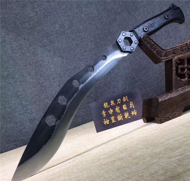 六菱龙魄